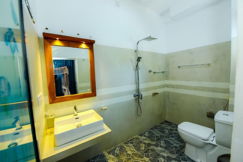 CAMELLIA UNAWATUNA - 9