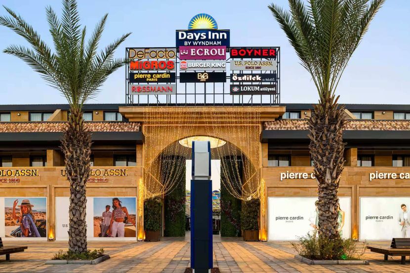Days Inn by Wyndham Alanya - 1