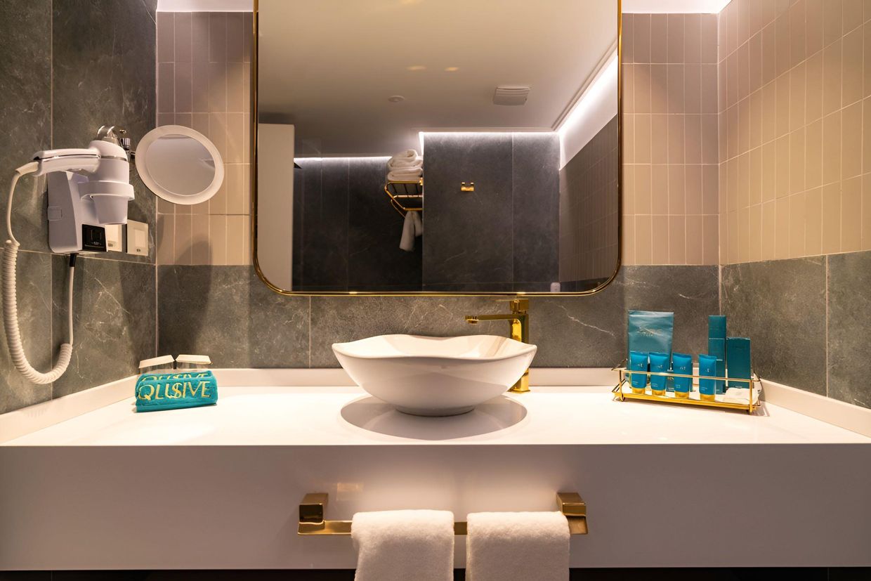 Qlusive Hotel (only adults 12+) - 12