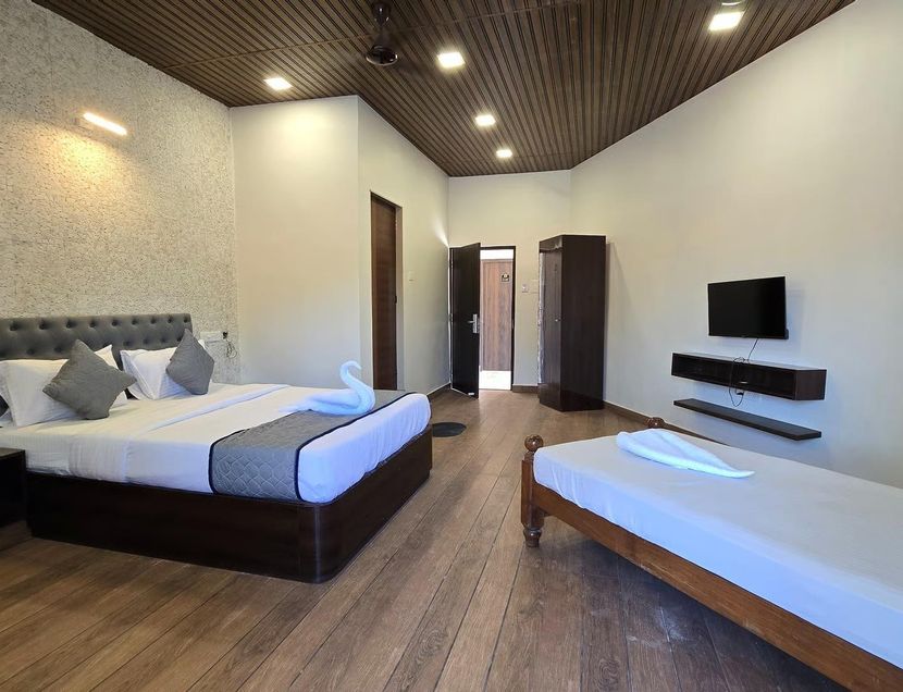M BEACH RESORT - 5