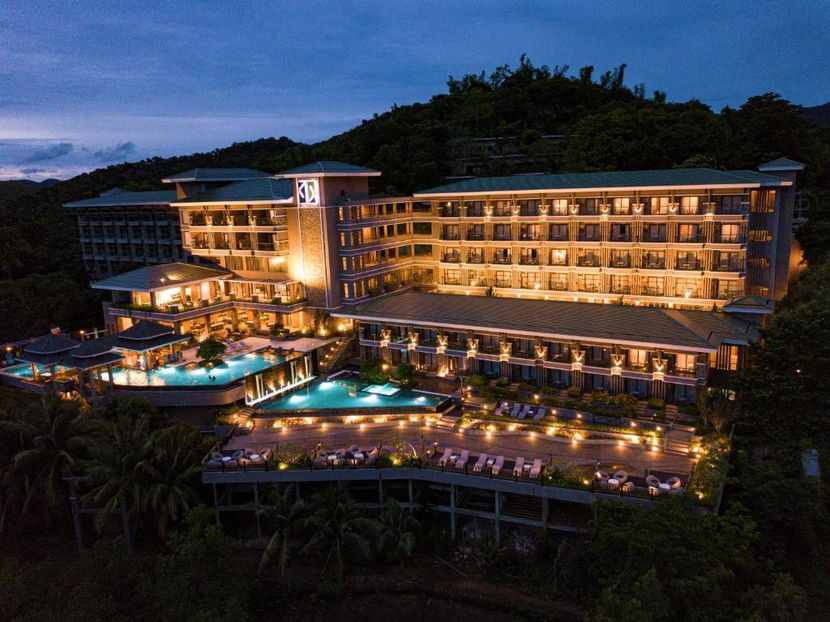 ZURI RESORT - 1