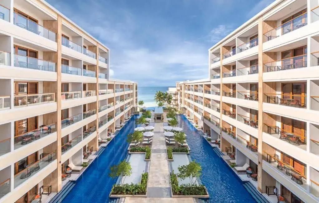 HENANN PREMIER COAST RESORT - 19
