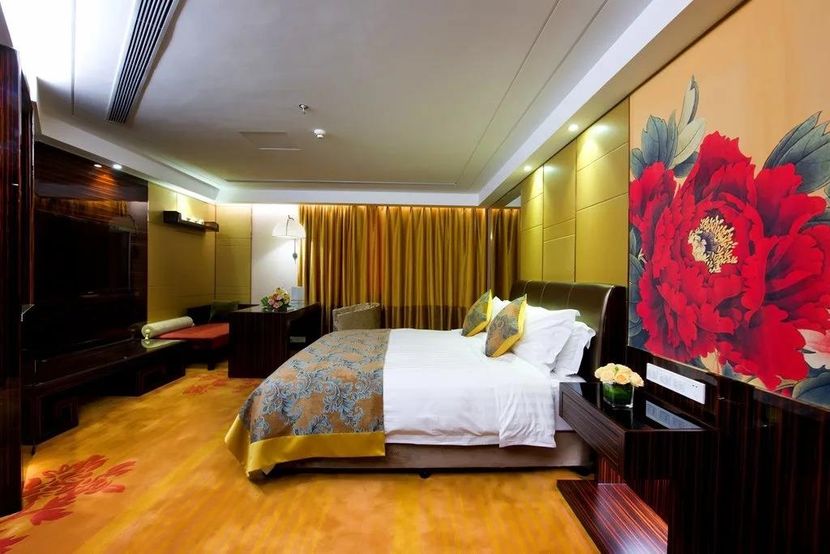 TIANYU GLORIA GRAND HOTEL XIAN (西安天域凯莱大饭店（建筑科技大学李家村地铁站店）) - 6