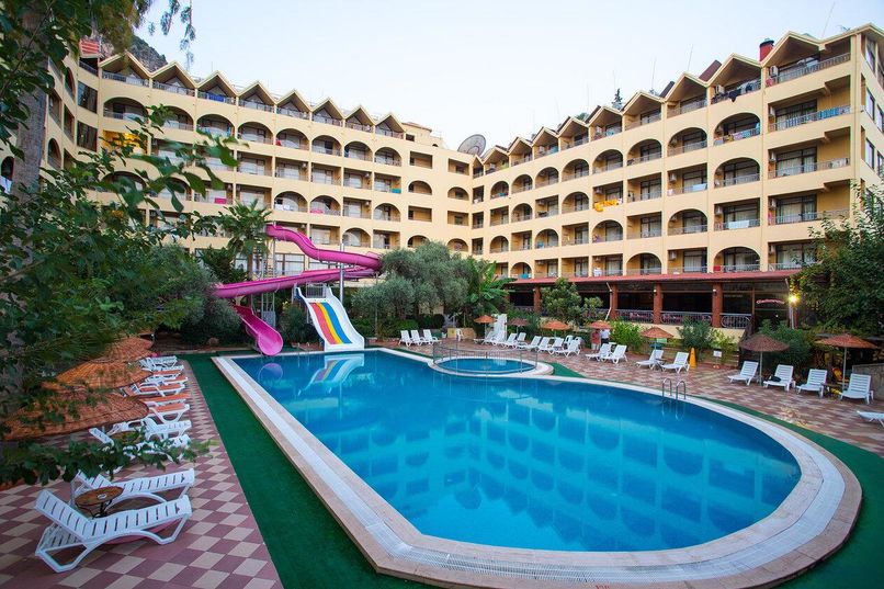 Golmar Beach Hotel - 1