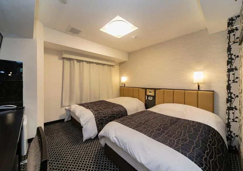 APA HOTEL NAMBA EKIHIGASHI - 4
