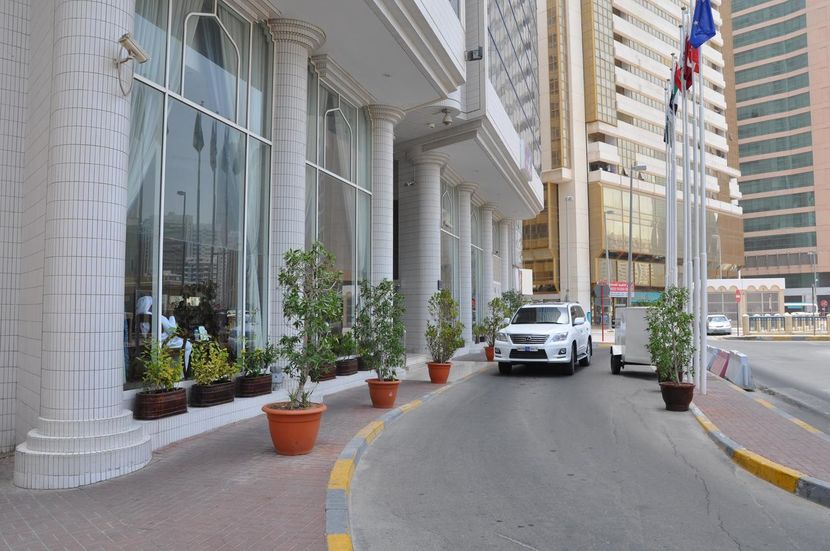 GRAND CONTINENTAL ABU DHABI (ex. GRAND CONTINENTAL FLAMINGO HOTEL) - 1