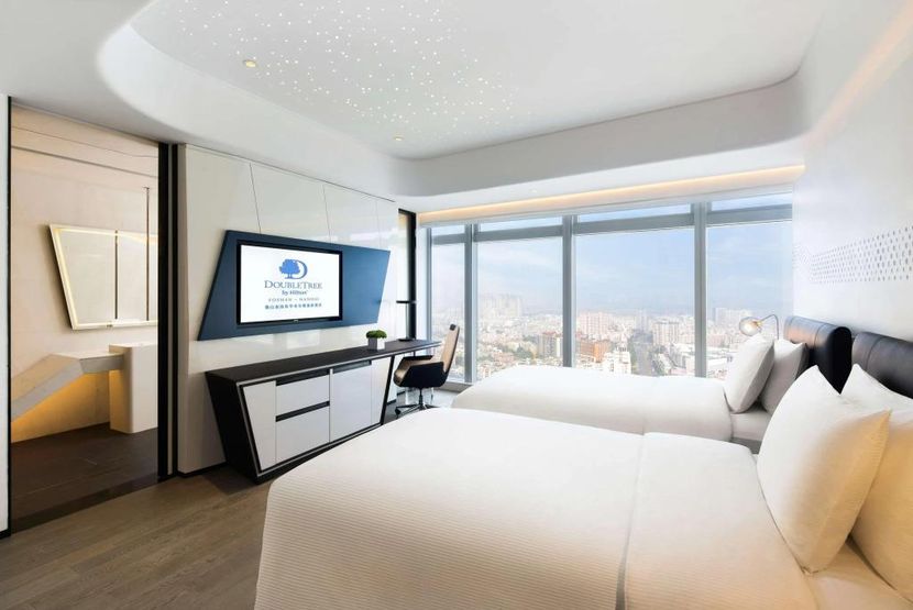 DOUBLETREE BY HILTON FOSHAN-NANHAI (佛山南海和华希尔顿逸林酒店) - 1