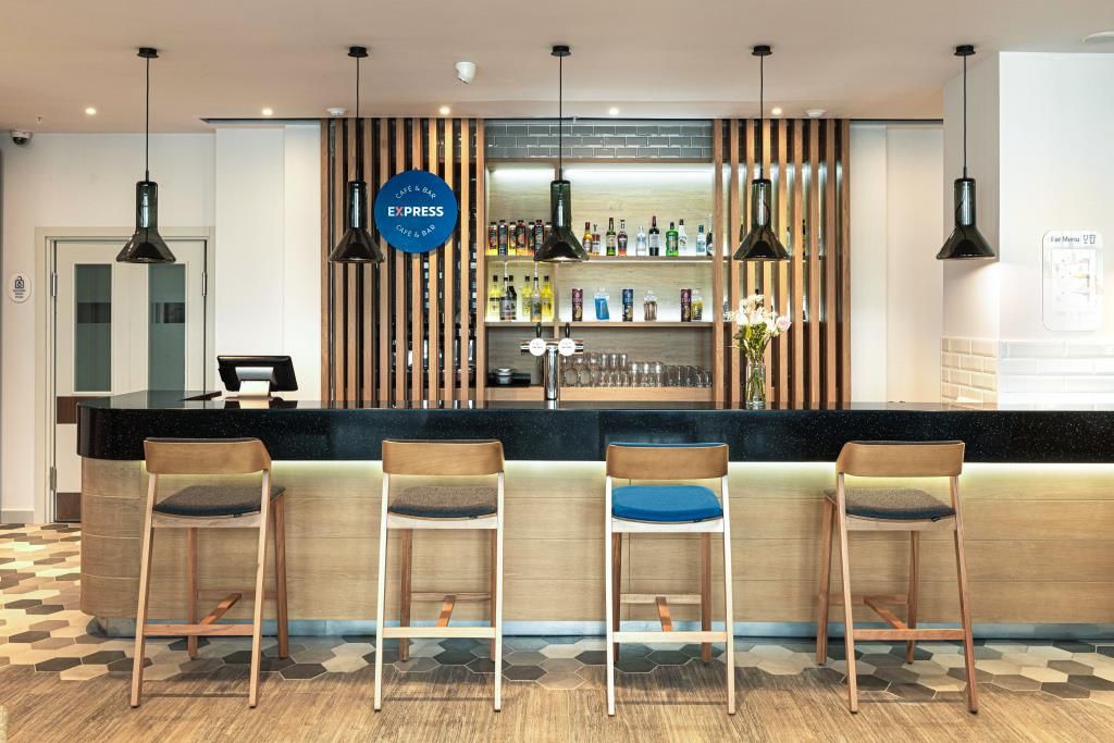 HOLIDAY INN EXPRESS ASTANA - 22