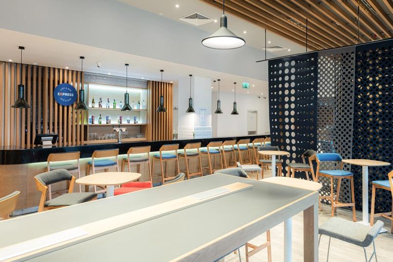 HOLIDAY INN EXPRESS ASTANA - 4