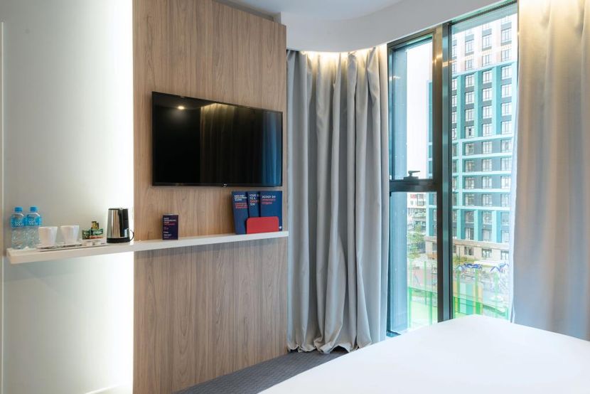 HOLIDAY INN EXPRESS ASTANA - 5