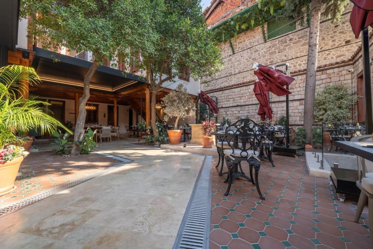 Belmondo Suites Old Town - 23