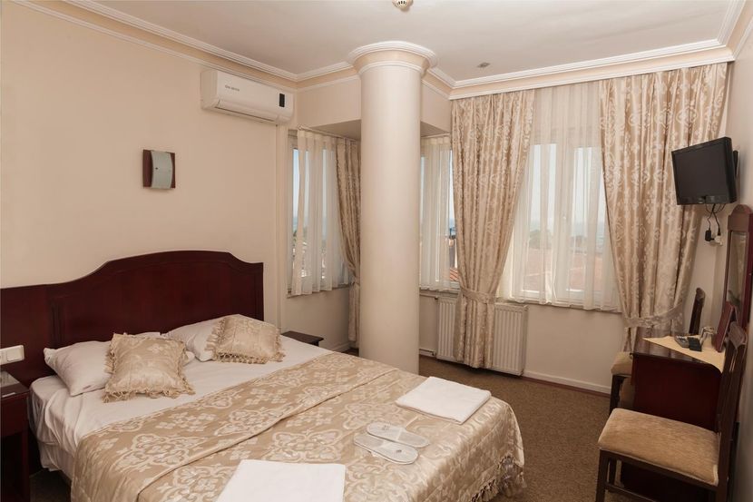 Grand Liza Hotel - 1