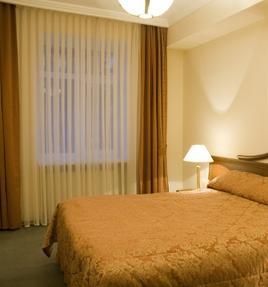 RAMADA BY WYNDHAM - 5