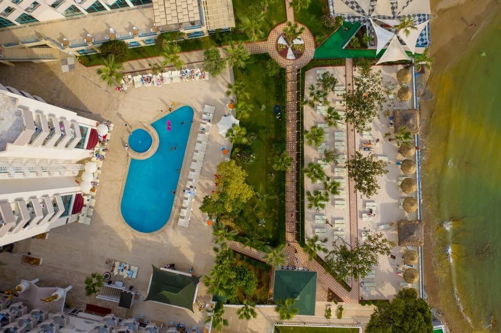 Pyxis Point Hotel - 2