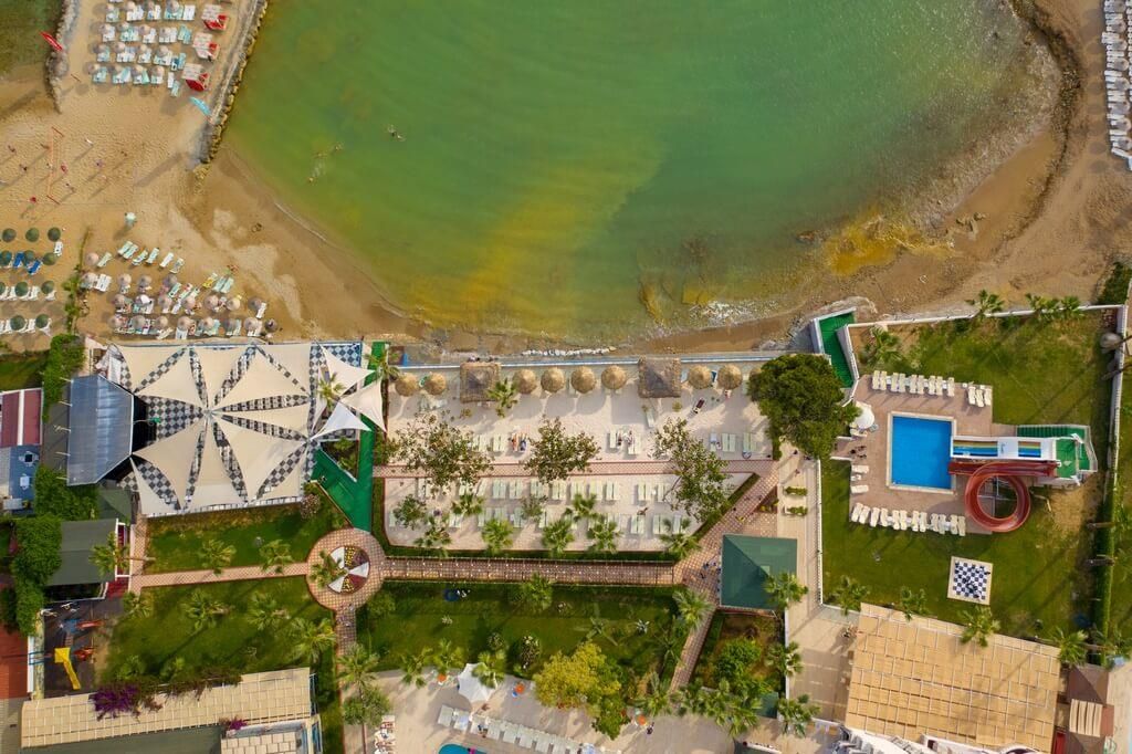 Pyxis Point Hotel - 3