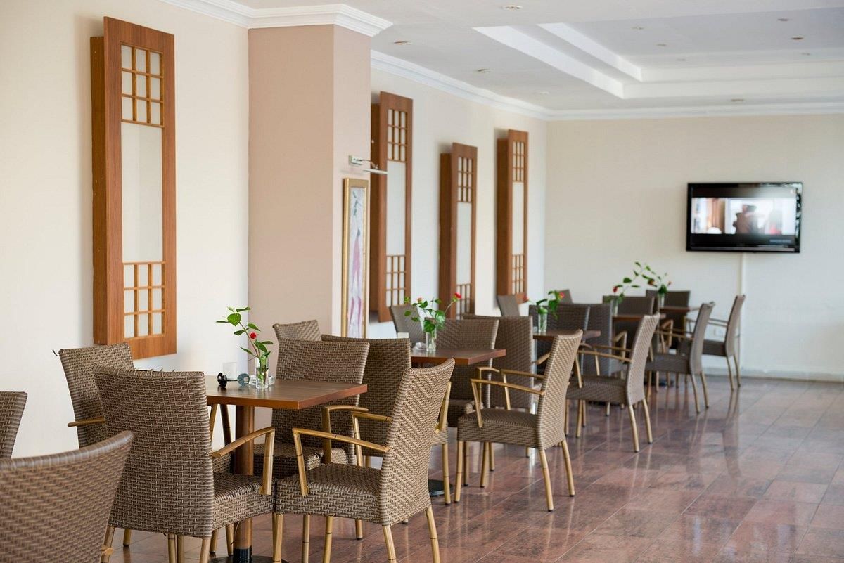 Pyxis Point Hotel - 10