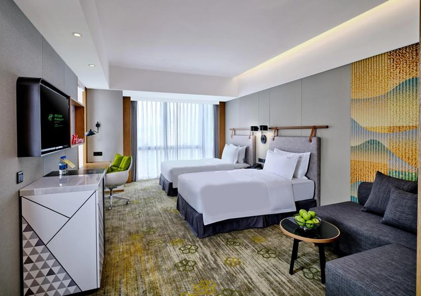 HOLIDAY INN GUANGZHOU SOUTH LAKE (广州南湖假日酒店) - 4