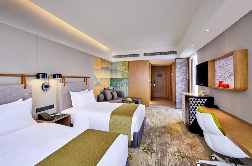 HOLIDAY INN GUANGZHOU SOUTH LAKE (广州南湖假日酒店) - 6