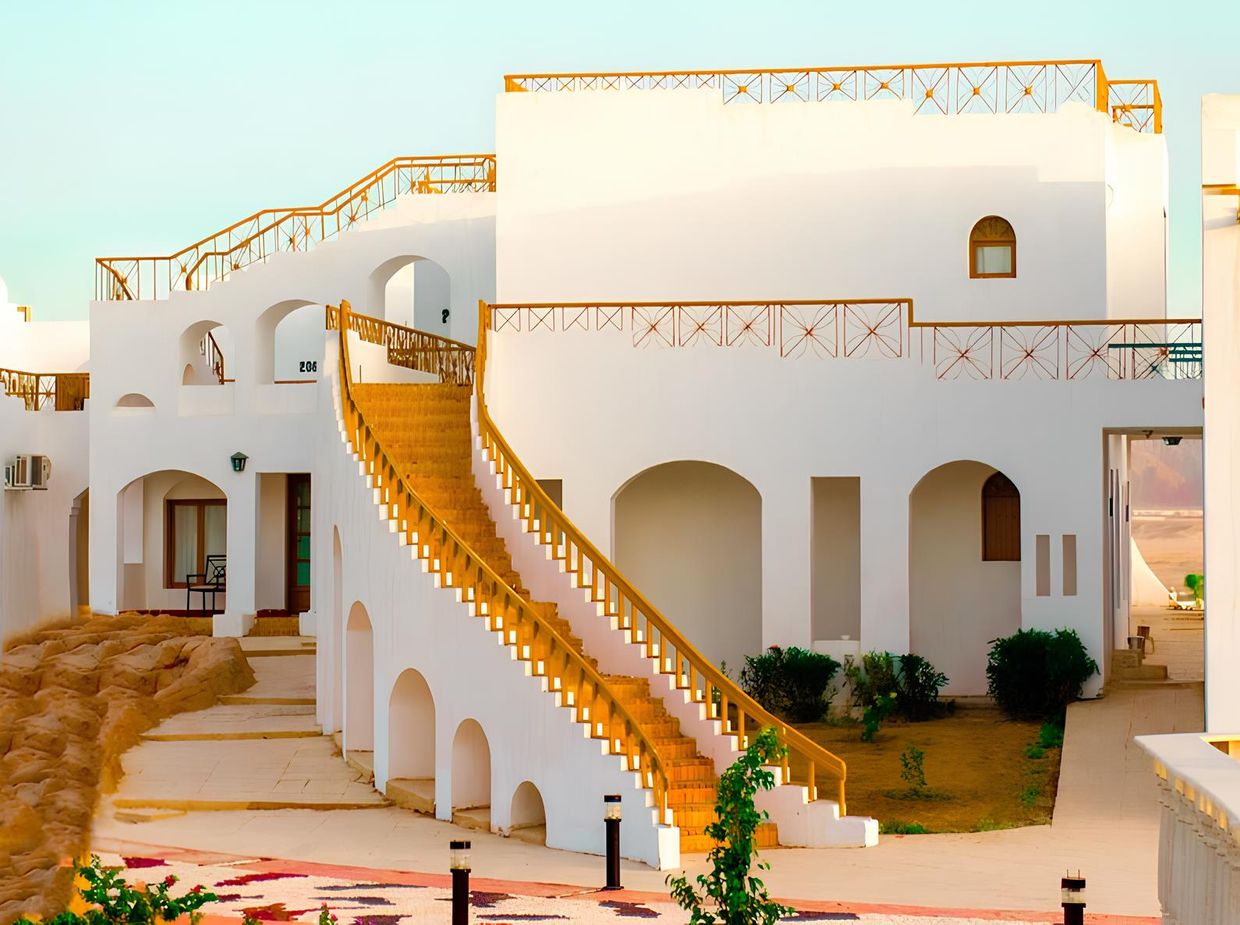 MEGAN HALOMY HOTEL - 15