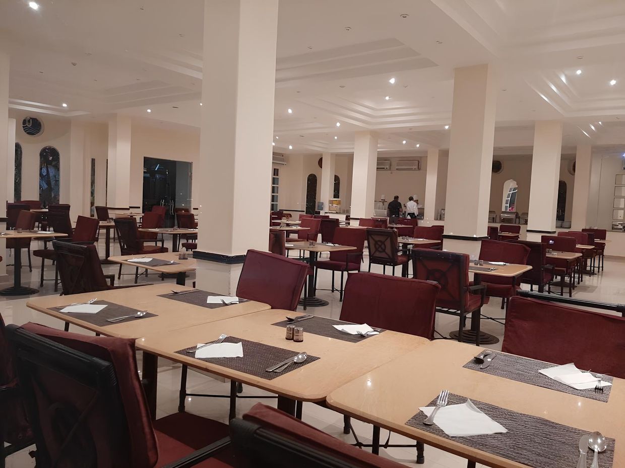 MEGAN HALOMY HOTEL - 16