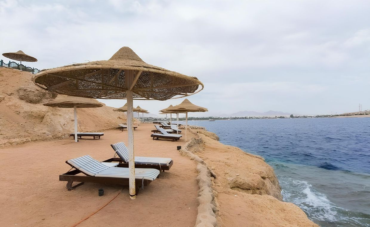 MEGAN HALOMY HOTEL - 20