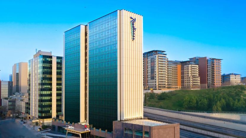 Radisson Hotel Merter - 1
