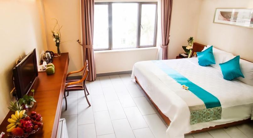 SANYA LUYI SEAVIEW HOTEL - 3