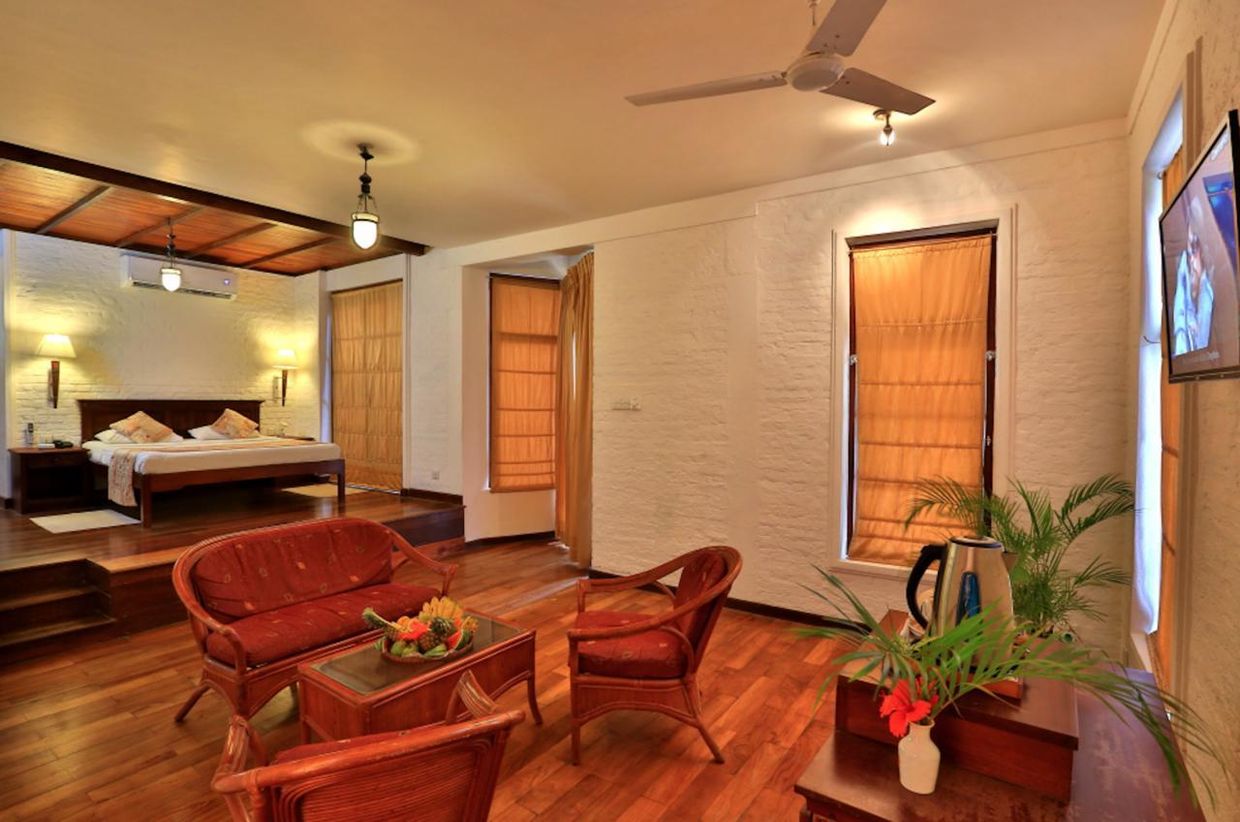 HIBISCUS BEACH HOTEL, WASKADUWA - 19