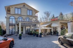 MOUNTAIN VIEW BOUTIQUE - 2