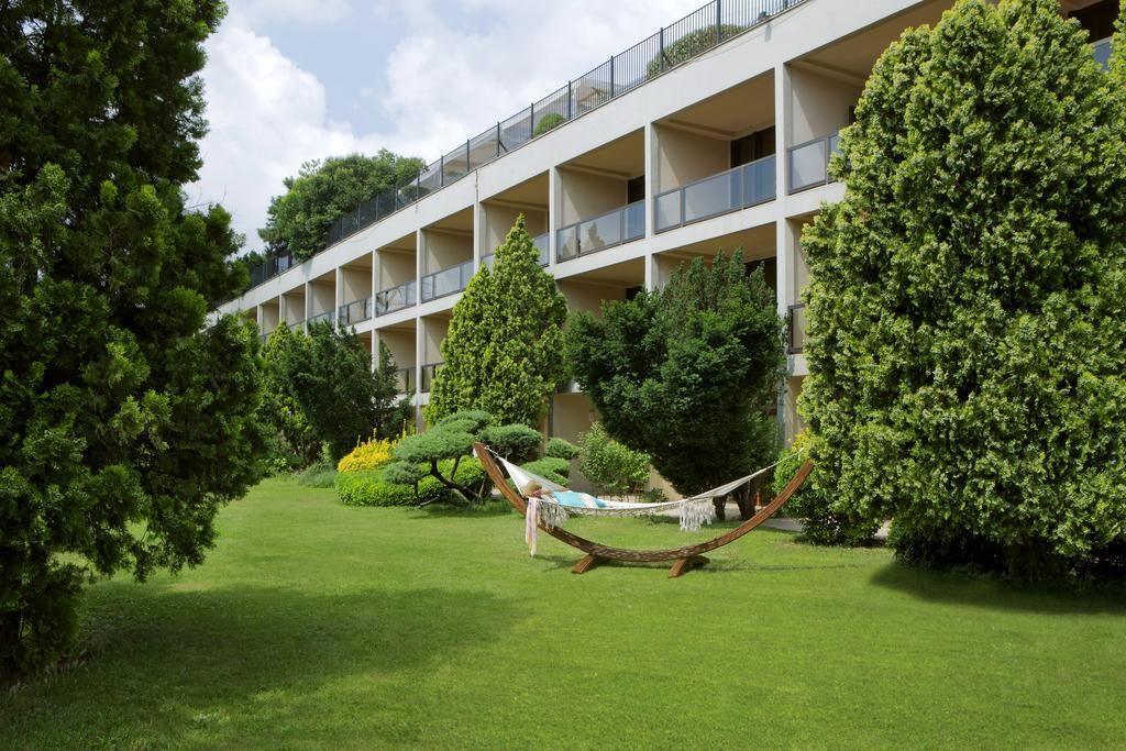 Hilton Istanbul Bosphorus - 19