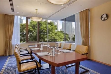 HILTON TOKYO - 47