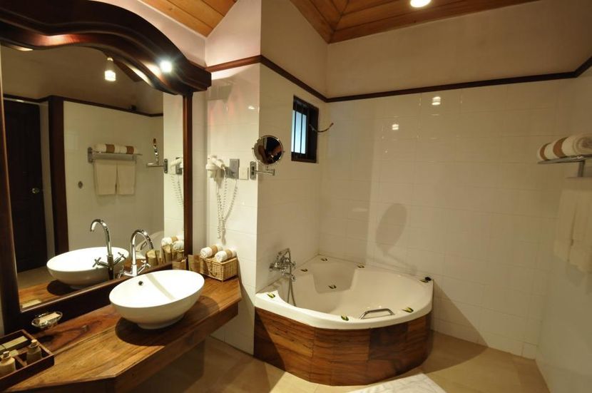 AMAYA LAKE HOTEL - 2