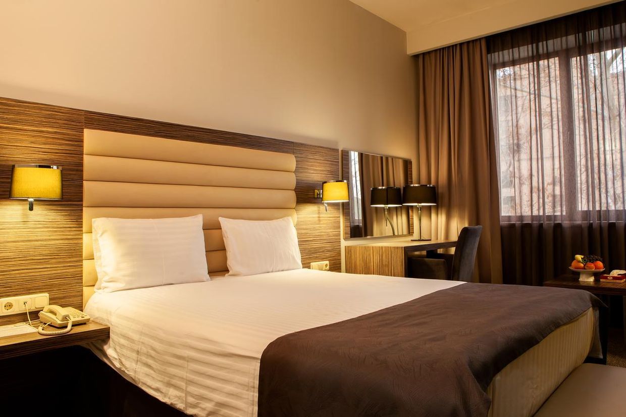 PRESIDENT HOTEL - 14