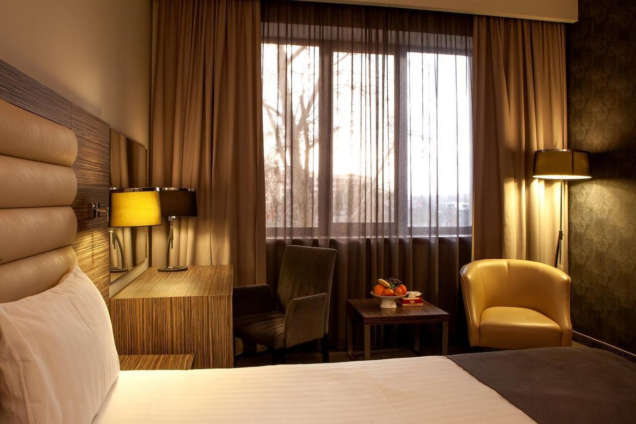 PRESIDENT HOTEL - 15