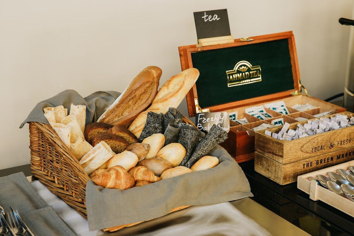 PRESIDENT HOTEL - 28