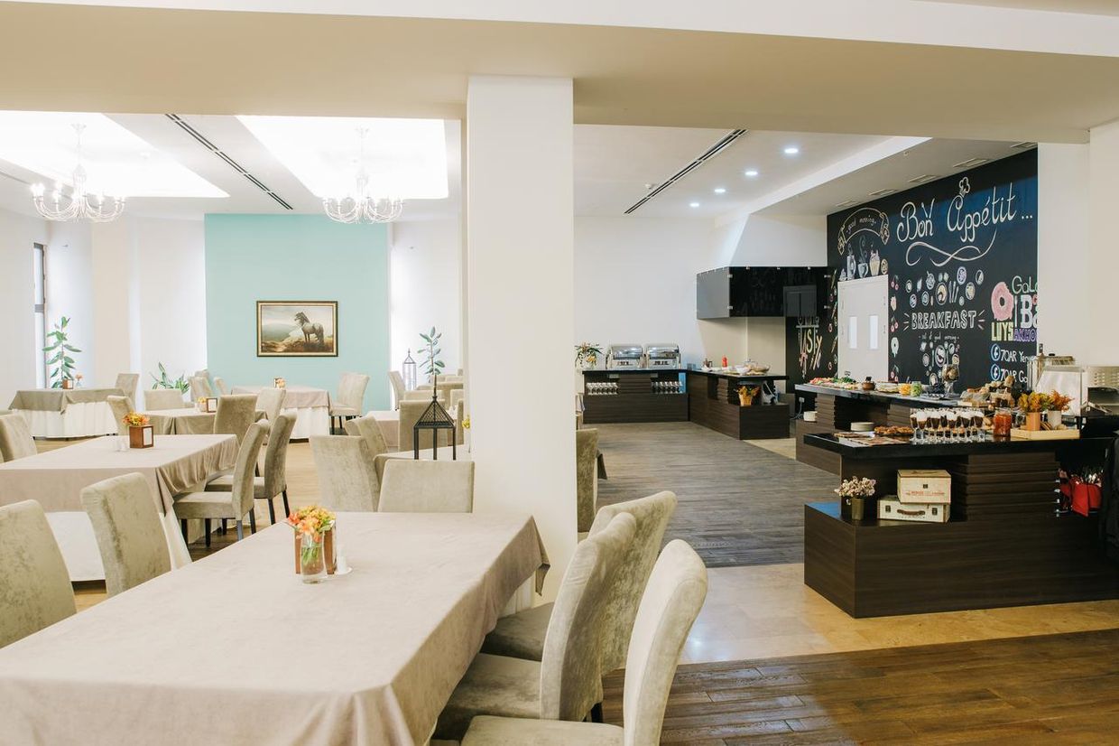 PRESIDENT HOTEL - 33