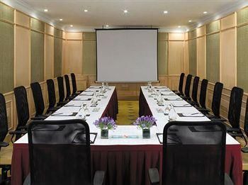 TAJ AMBASSADOR - DELHI - 16