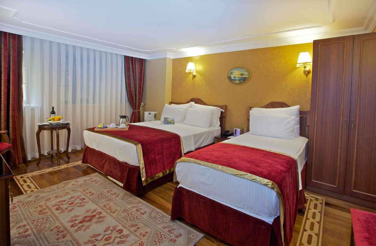 Amber Hotel - 11
