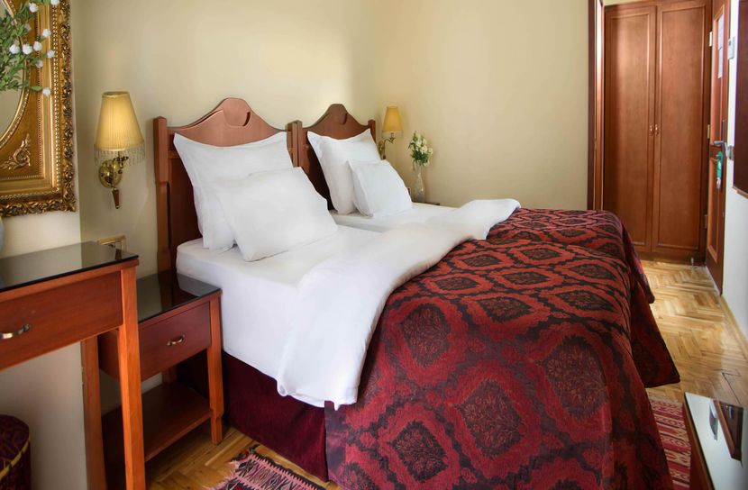 Amber Hotel - 5