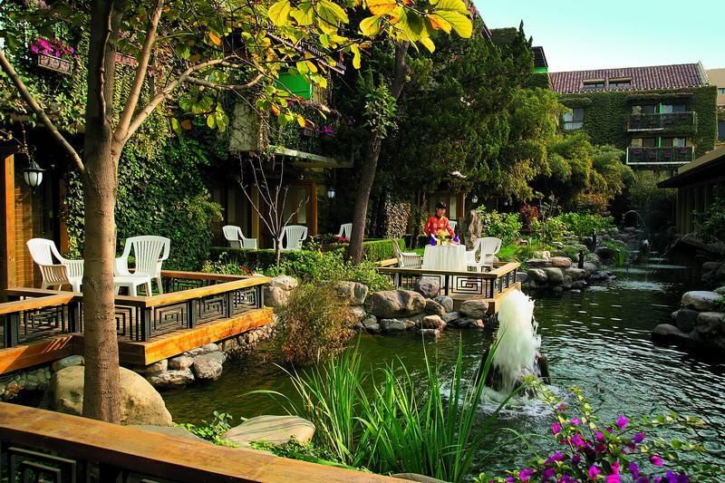 JIANGUO HOTEL SHANGHAI - 1