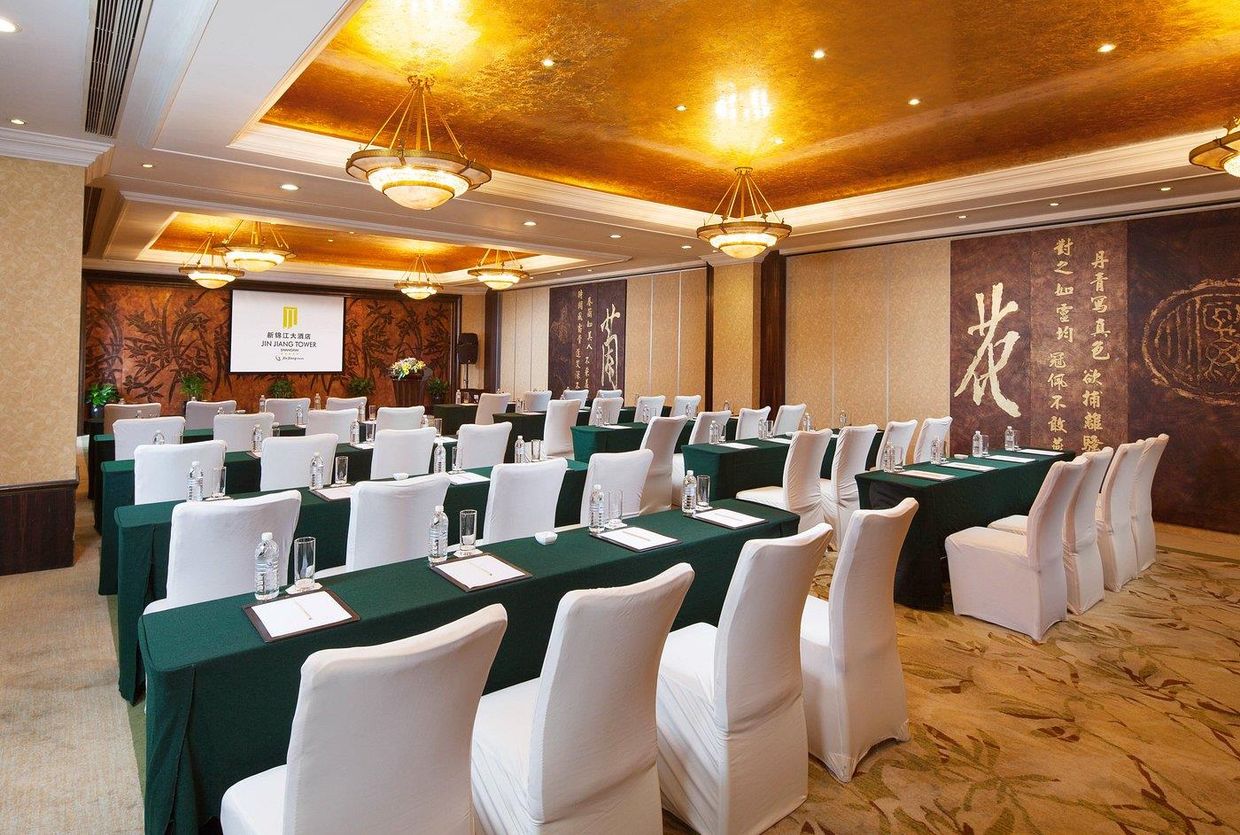 JIN JIANG TOWER - 21