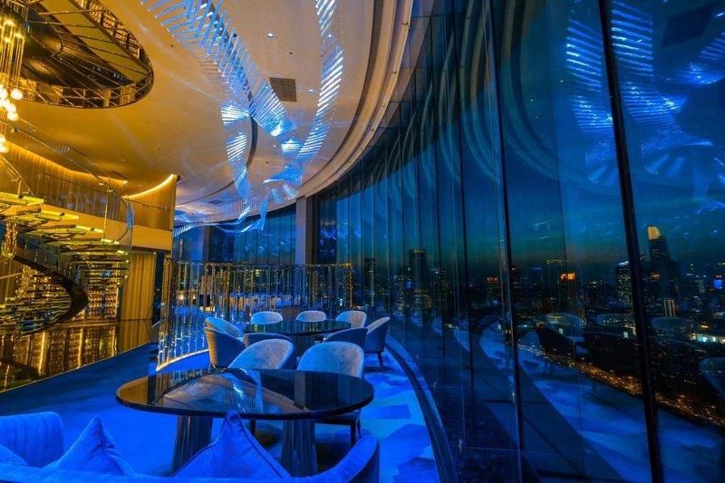 JIN JIANG TOWER - 10