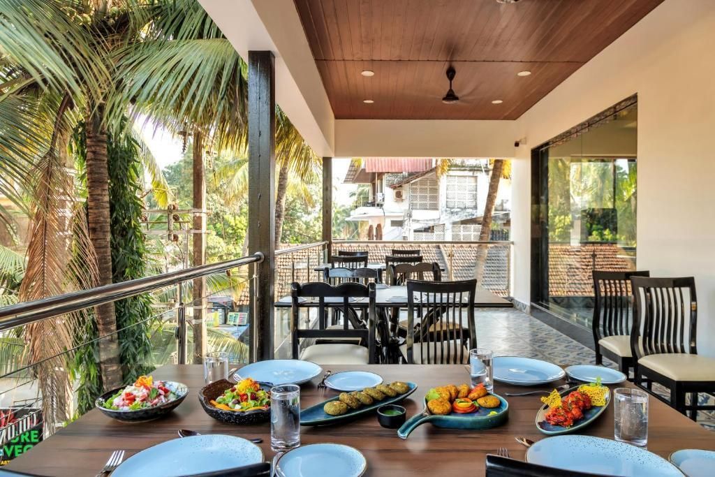 LA BAGA BEACH HOTEL - 12