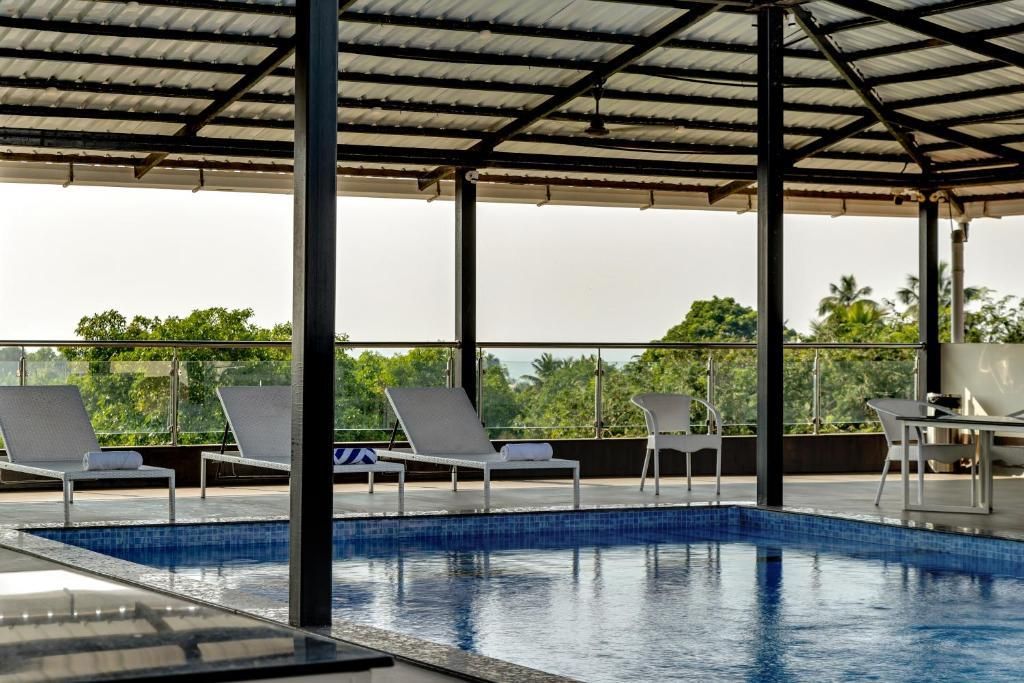 LA BAGA BEACH HOTEL - 14
