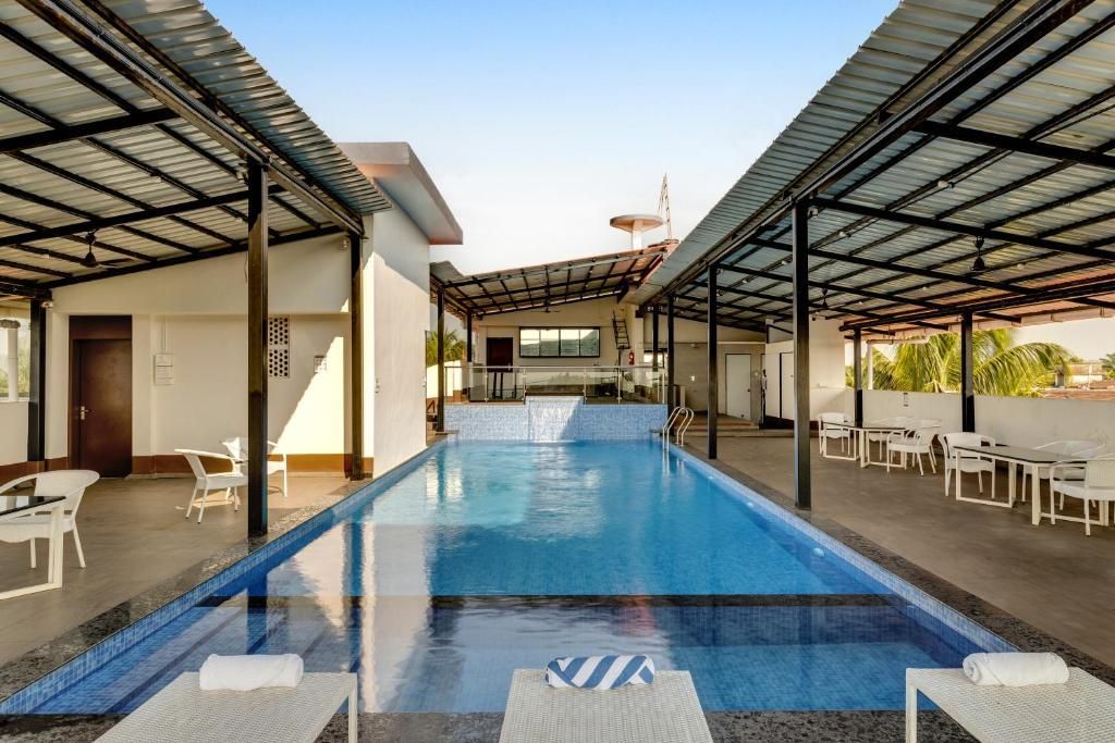 LA BAGA BEACH HOTEL - 17