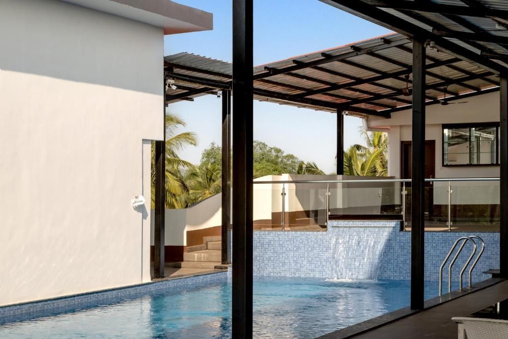 LA BAGA BEACH HOTEL - 3