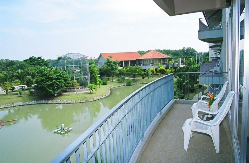 THE LEELA RESORT & SPA (ex. LEELAWADEE LAGOON RESORT) - 4