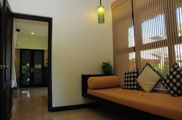 LEGIAN BEACH HOTEL - 12