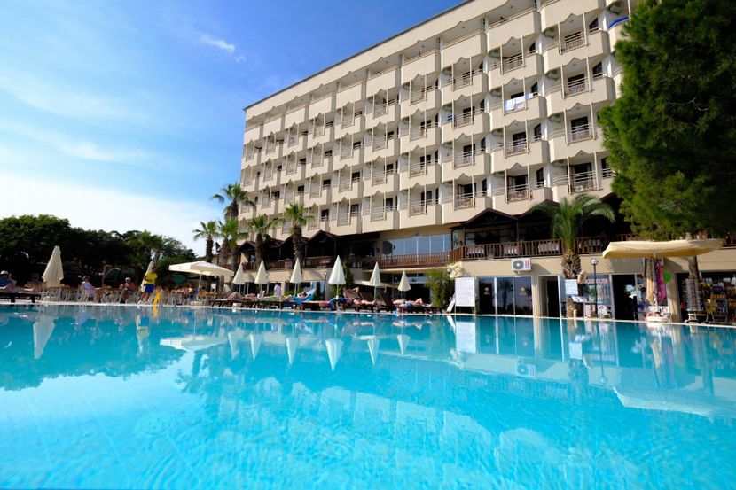 Anitas Beach Hotel - 1