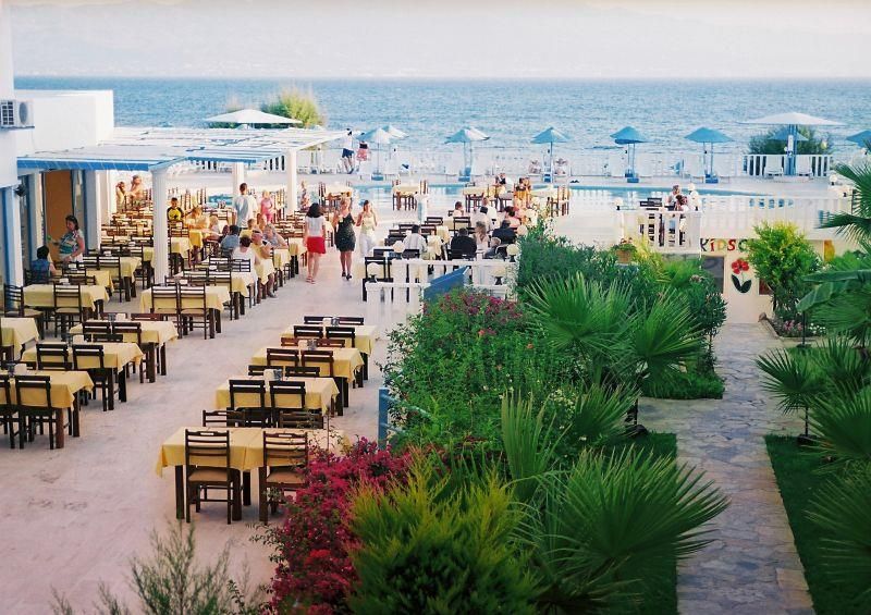 Charm Beach Hotel - 2